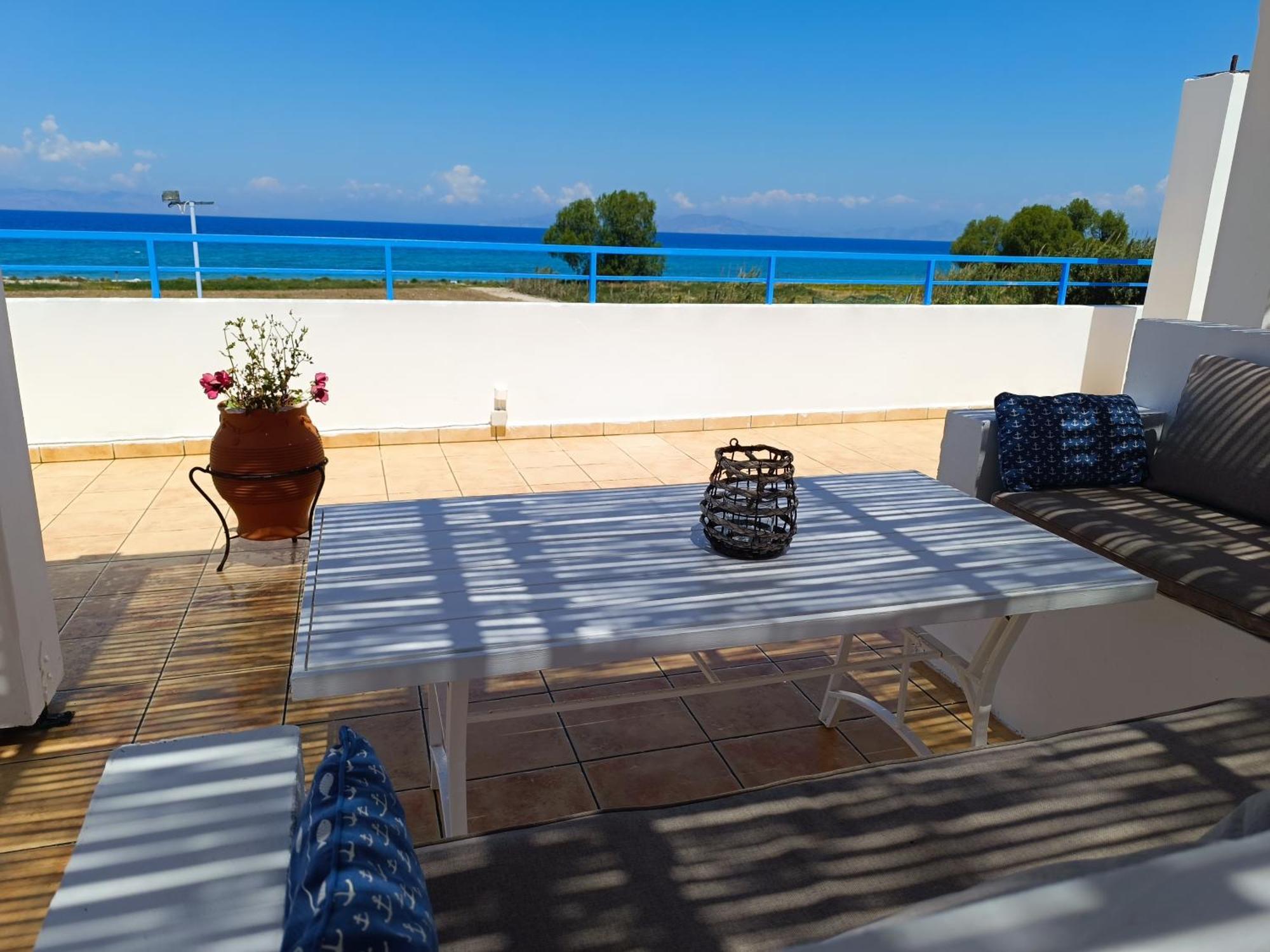 Nautilus Beach House Paradeísion エクステリア 写真
